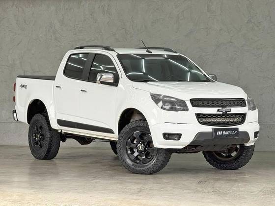 CHEVROLET S10 2.5 LTZ 4X4 CD 16V FLEX 4P MANUAL CHEVROLET S10 2.5 LTZ 4X4 CD 16V FLEX 4P MANUAL